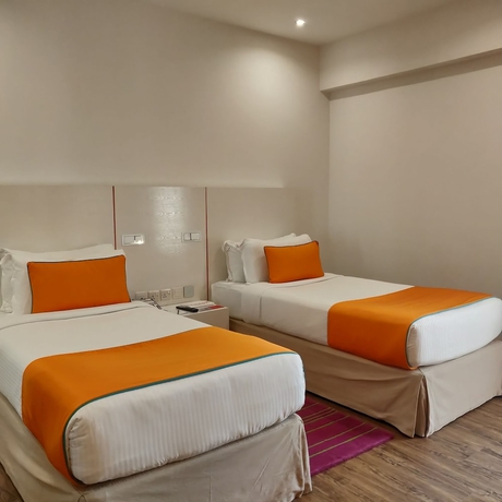 Imagen de la habitación del Hotel Ramada Hotel & Suites by Wyndham Dubai JBR. Foto 11