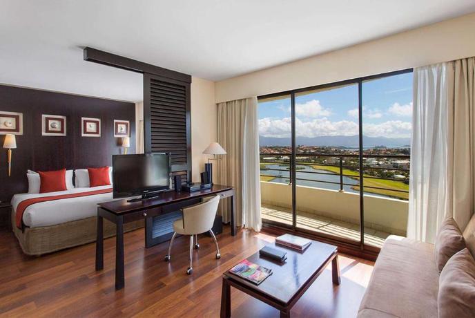 Imagen de la habitación del Hotel Ramada Hotel & Suites by Wyndham Noumea. Foto 7