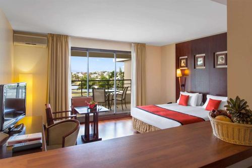 Imagen de la habitación del Hotel Ramada Hotel & Suites by Wyndham Noumea. Foto 8