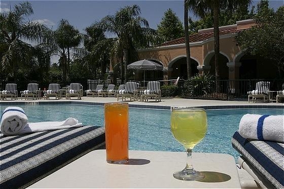Imagen de la piscina del Hotel Ramada Kissimmee Downtown. Foto 16