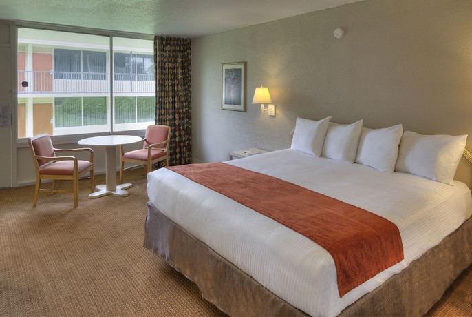 Imagen de la habitación del Hotel Ramada Kissimmee Gateway. Foto 6