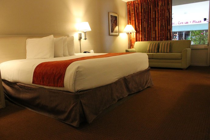 Imagen de la habitación del Hotel Ramada Kissimmee Gateway. Foto 15