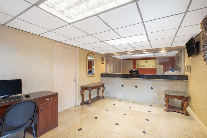 Imagen de los interiores del Hotel Ramada Limited Cockeysville. Foto 15