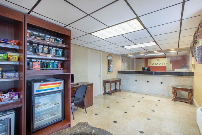 Imagen de los interiores del Hotel Ramada Limited Cockeysville. Foto 16