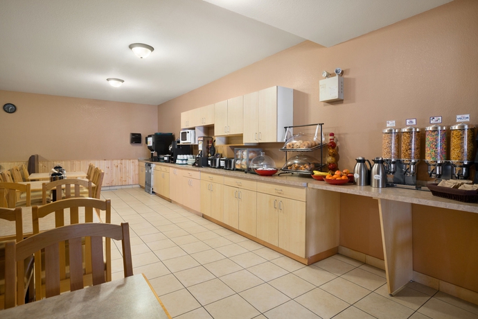 Imagen del bar/restaurante del Hotel Ramada Limited Golden. Foto 5