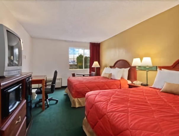 Imagen de la habitación del Hotel Ramada Medford And Conference Center. Foto 3