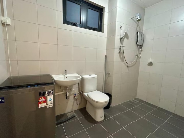 Imagen de la habitación del Hotel Ramada Medini. Foto 8