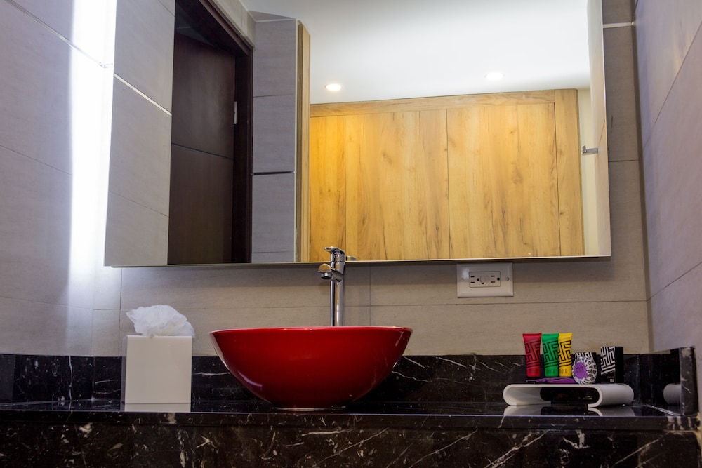 Imagen de la habitación del Hotel Ramada Panama Centro Via Argentina. Foto 10