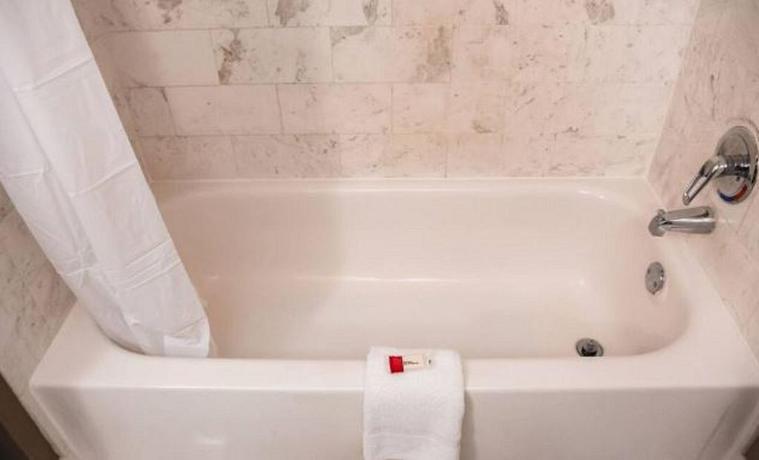 Imagen de la habitación del Hotel Ramada Plaza Atlanta Capitol Park. Foto 5