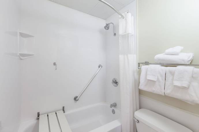 Imagen de la habitación del Hotel Ramada Plaza By Wyndham Albany. Foto 11
