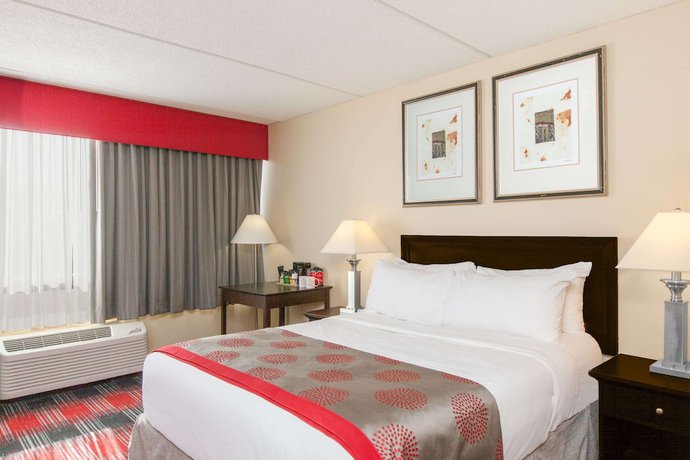 Imagen de la habitación del Hotel Ramada Plaza By Wyndham Albany. Foto 12