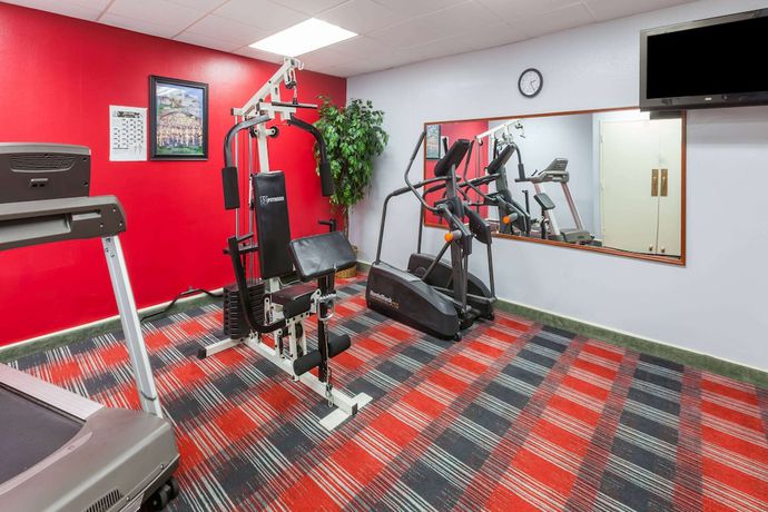 Imagen de los interiores del Hotel Ramada Plaza By Wyndham Albany. Foto 13