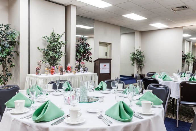 Imagen de los interiores del Hotel Ramada Plaza By Wyndham Albany. Foto 14