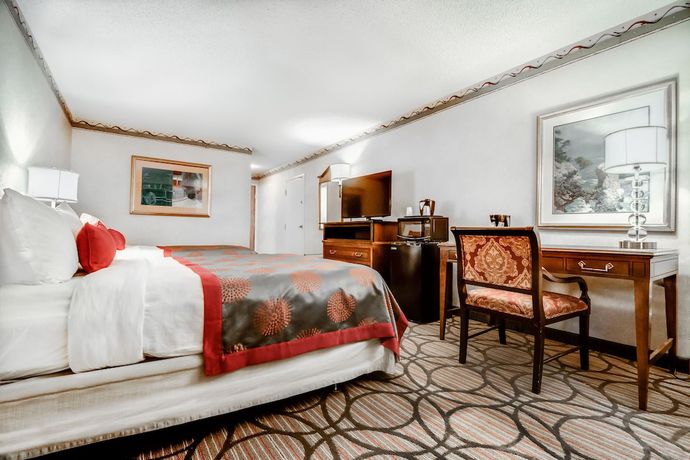 Imagen de la habitación del Hotel Ramada Plaza By Wyndham Atlanta Airport. Foto 5