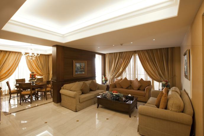 Imagen de la habitación del Hotel Ramada Plaza By Wyndham Beirut Raouche. Foto 17