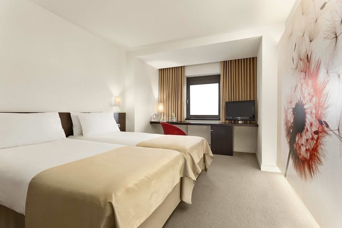 Imagen de la habitación del Hotel Ramada Plaza By Wyndham Bucharest Convention Center. Foto 7