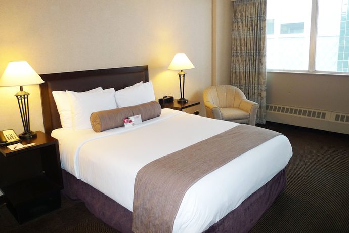 Imagen de la habitación del Hotel Ramada Plaza By Wyndham Calgary Downtown. Foto 5