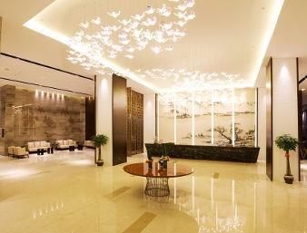 Imagen de los interiores del Hotel Ramada Plaza By Wyndham Changsha South. Foto 8