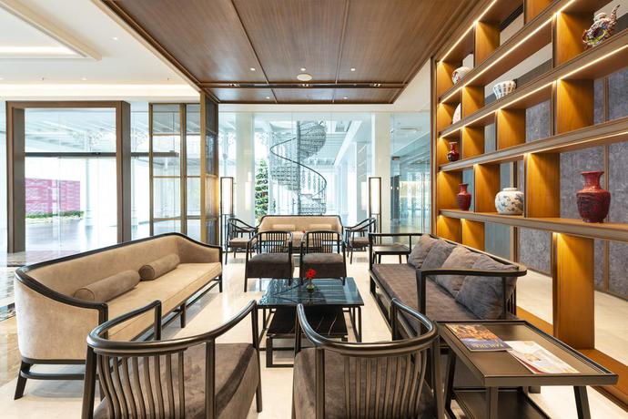 Imagen de los interiores del Hotel Ramada Plaza By Wyndham Chao Fah. Foto 10