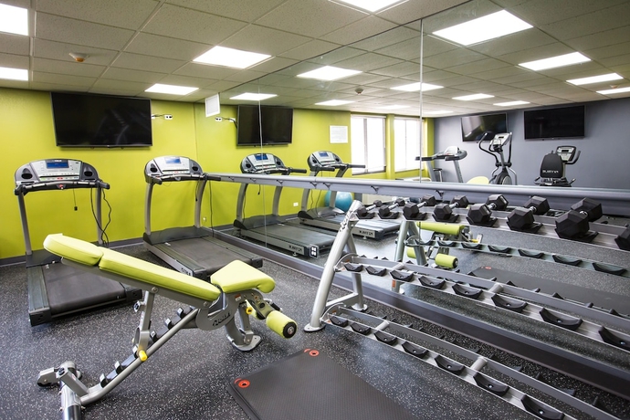 Imagen de los interiores del Hotel Ramada Plaza By Wyndham Chicago North Shore. Foto 17