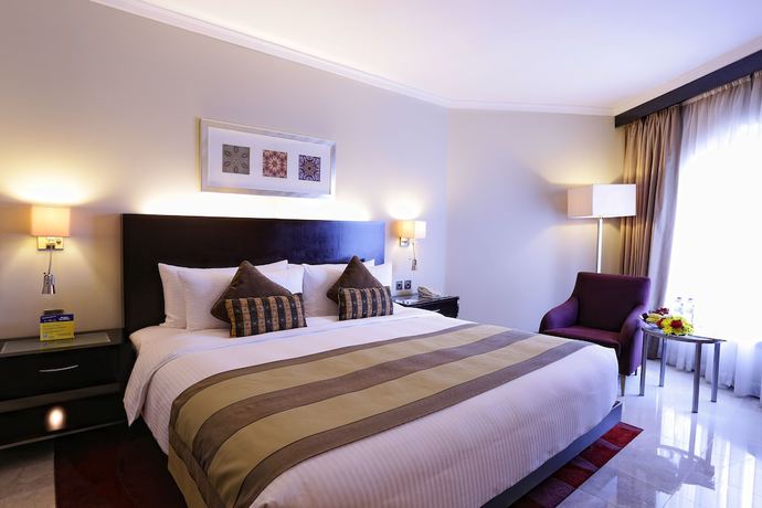 Imagen de la habitación del Hotel Ramada Plaza By Wyndham Dubai Deira. Foto 3