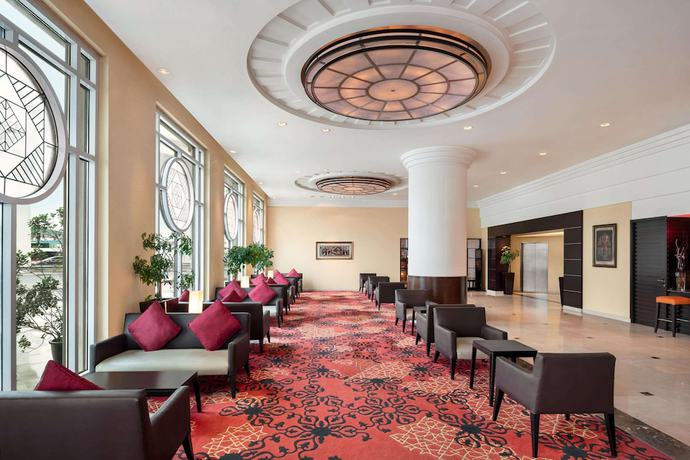 Imagen de los interiores del Hotel Ramada Plaza By Wyndham Dubai Deira. Foto 16