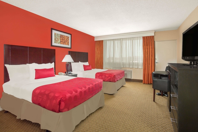 Imagen de la habitación del Hotel Ramada Plaza By Wyndham Fayetteville Fort Bragg Area. Foto 17