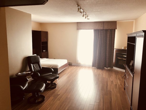 Imagen de la habitación del Hotel Ramada Plaza By Wyndham Gatineau/manoir Du Casino. Foto 2