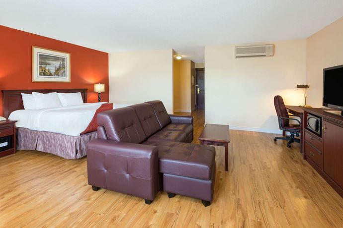 Imagen de la habitación del Hotel Ramada Plaza By Wyndham Gatineau/manoir Du Casino. Foto 4