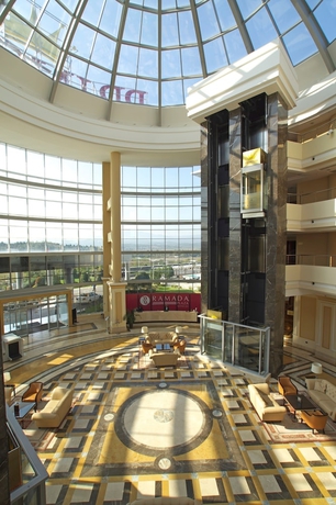 Imagen de los interiores del Hotel Ramada Plaza By Wyndham Gevgelija. Foto 18