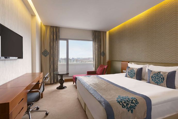 Imagen de la habitación del Hotel Ramada Plaza By Wyndham Istanbul Atakoy. Foto 10