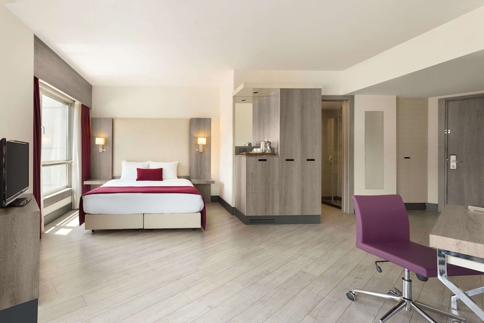 Imagen de la habitación del Hotel Ramada Plaza By Wyndham Izmir. Foto 10