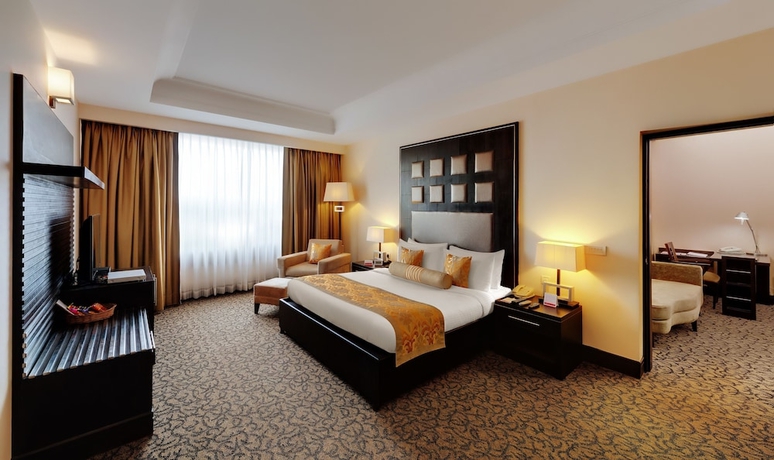 Imagen de la habitación del Hotel Ramada Plaza By Wyndham Jhv Varanasi. Foto 4