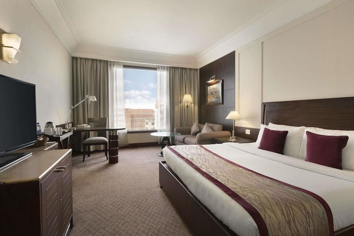 Imagen de la habitación del Hotel Ramada Plaza By Wyndham Jhv Varanasi. Foto 12