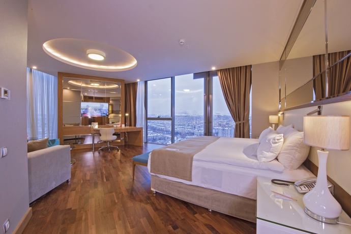 Imagen de la habitación del Hotel Ramada Plaza By Wyndham Konya. Foto 12
