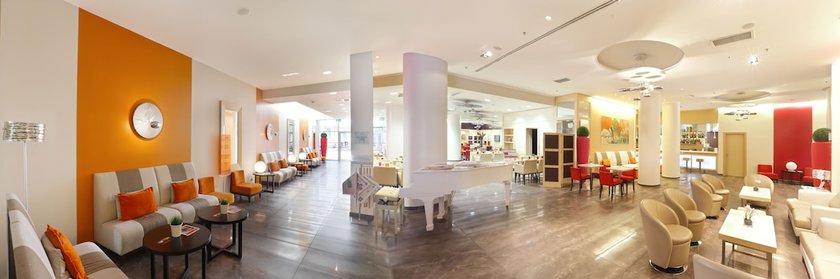 Imagen de los interiores del Hotel Ramada Plaza By Wyndham Milano. Foto 19