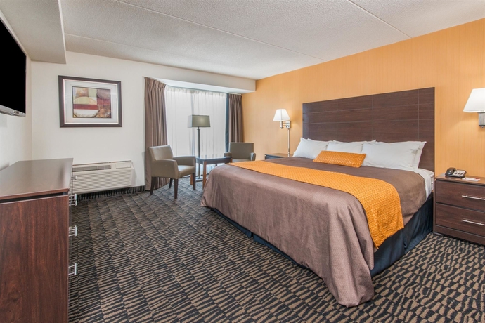 Imagen de la habitación del Hotel Ramada Plaza By Wyndham Niagara Falls. Foto 5