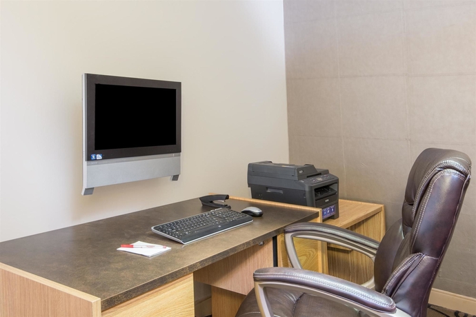 Imagen de los interiores del Hotel Ramada Plaza By Wyndham Niagara Falls. Foto 14