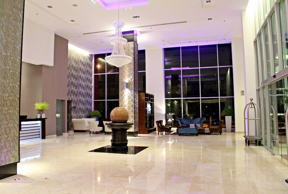 Imagen de los interiores del Hotel Ramada Plaza By Wyndham Panama Punta Pacífica. Foto 12