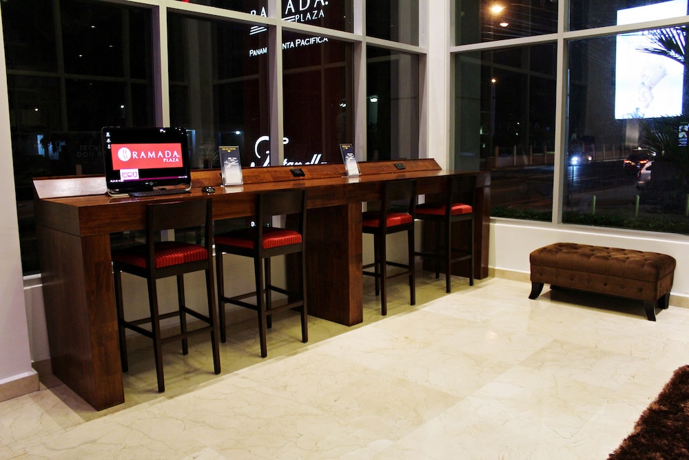 Imagen de los interiores del Hotel Ramada Plaza By Wyndham Panama Punta Pacífica. Foto 17
