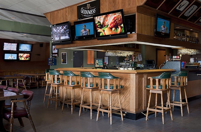 Imagen de los interiores del Hotel Ramada Plaza By Wyndham Prince George. Foto 7