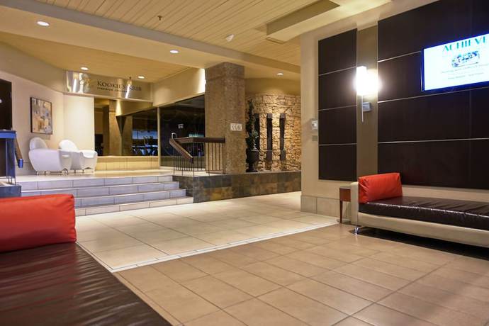 Imagen de los interiores del Hotel Ramada Plaza By Wyndham Regina Downtown. Foto 17