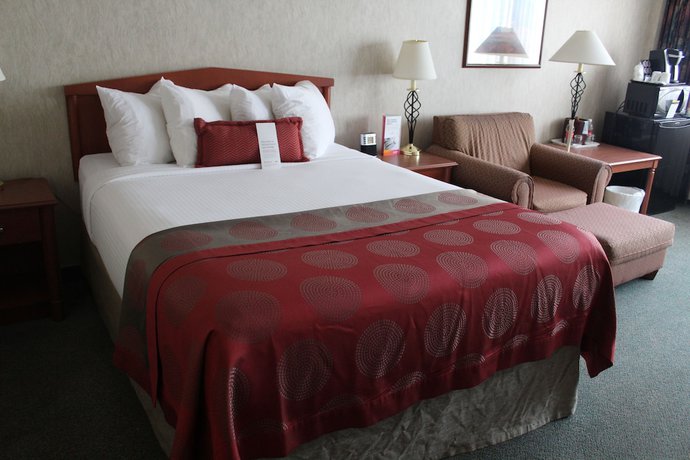 Imagen de la habitación del Hotel Ramada Plaza By Wyndham Regina Downtown. Foto 14