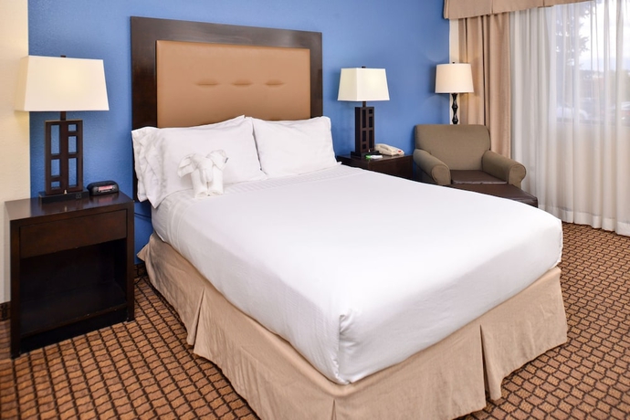 Imagen de la habitación del Hotel Ramada Plaza By Wyndham Sheridan and Convention Center. Foto 2