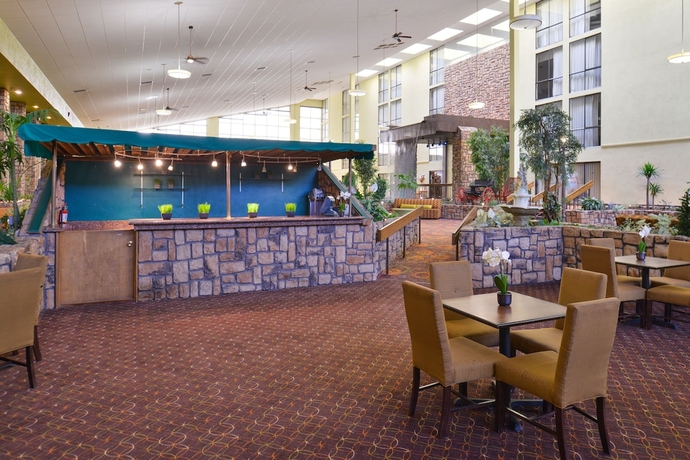 Imagen de los interiores del Hotel Ramada Plaza By Wyndham Sheridan and Convention Center. Foto 16