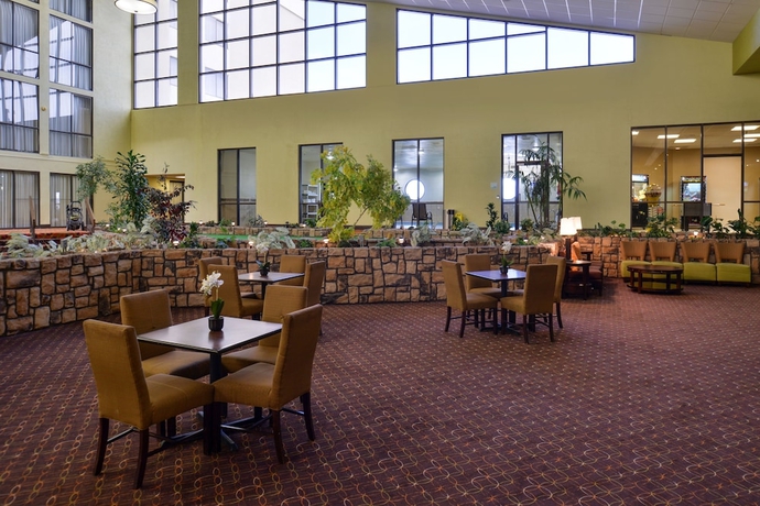Imagen de los interiores del Hotel Ramada Plaza By Wyndham Sheridan and Convention Center. Foto 17