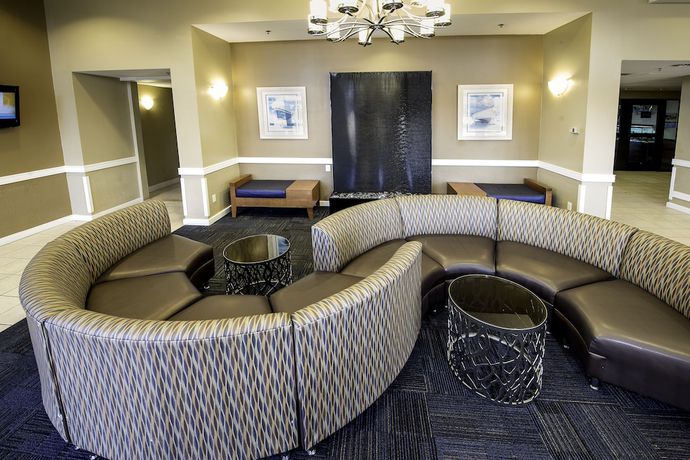 Imagen de los interiores del Hotel Ramada Plaza By Wyndham Virginia Beach Oceanfront. Foto 20