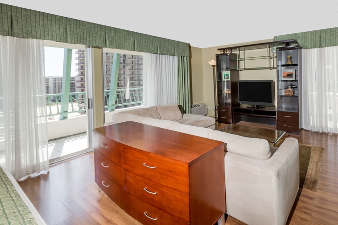 Imagen de los interiores del Hotel Ramada Plaza By Wyndham Waikiki. Foto 14