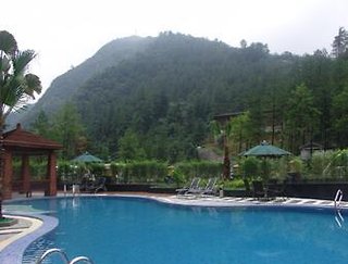 Imagen de la piscina del Hotel Ramada Plaza ChongQing North. Foto 20