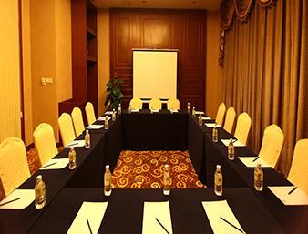 Imagen de los interiores del Hotel Ramada Plaza ChongQing North. Foto 17